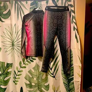 Hot Pink n Black Nike pro set